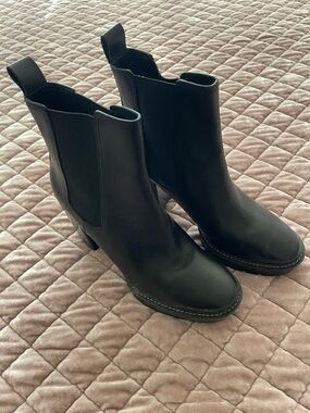 Tory Burch Black Leather Chelsea Ankle Boots